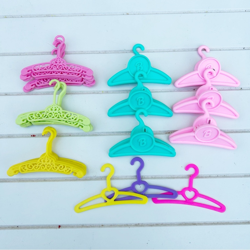Vintage Barbie Doll Mod FILIGREE Clothes Hangers Assorted Colors Lot 27